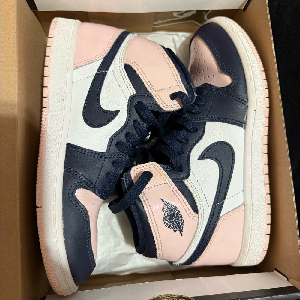 Jordan 1 high OG atmosphere